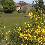 Spacieux Et Renove Avec Equipements Modernes, Terrasse Et Vaste Jardin Pres De Gevaudan Et Margeride - Fr-1-582-301 Thoras
