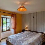 Spacieux Et Renove Avec Equipements Modernes, Terrasse Et Vaste Jardin Pres De Gevaudan Et Margeride - Fr-1-582-301 Holiday home *