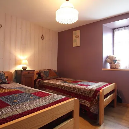 Spacieux Et Renove Avec Equipements Modernes, Terrasse Et Vaste Jardin Pres De Gevaudan Et Margeride - Fr-1-582-301 *