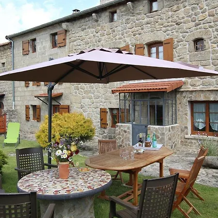 Spacieux Et Renove Avec Equipements Modernes, Terrasse Et Vaste Jardin Pres De Gevaudan Et Margeride - Fr-1-582-301 Thoras