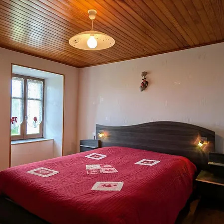 Casa di campagna Spacieux Et Rénové Avec équipements Modernes, Terrasse Et Vaste Jardin Près De Gévaudan Et Margeride - Fr-1-582-301 Thoras