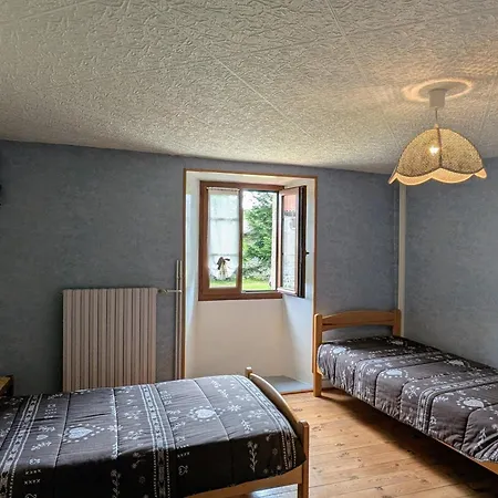 Spacieux Et Rénové Avec équipements Modernes, Terrasse Et Vaste Jardin Près De Gévaudan Et Margeride - Fr-1-582-301 Thoras