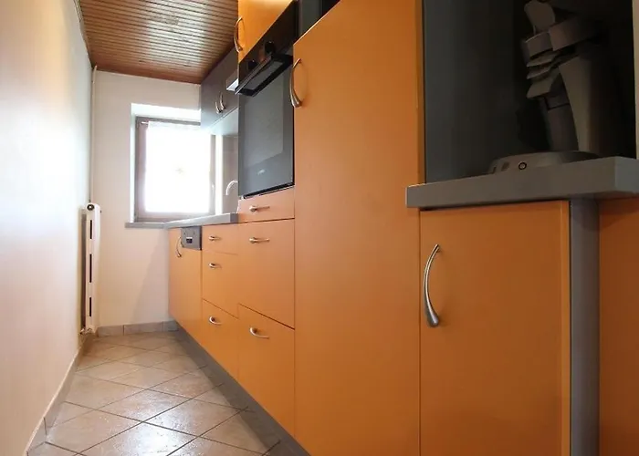 Spacieux Et Renove Avec Equipements Modernes, Terrasse Et Vaste Jardin Pres De Gevaudan Et Margeride - Fr-1-582-301 * Thoras