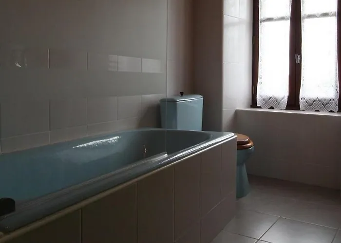 Spacieux Et Renove Avec Equipements Modernes, Terrasse Et Vaste Jardin Pres De Gevaudan Et Margeride - Fr-1-582-301 Holiday home *