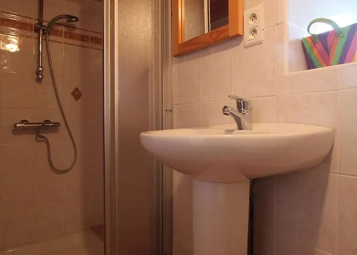 Holiday home Spacieux Et Renove Avec Equipements Modernes, Terrasse Et Vaste Jardin Pres De Gevaudan Et Margeride - Fr-1-582-301 Thoras