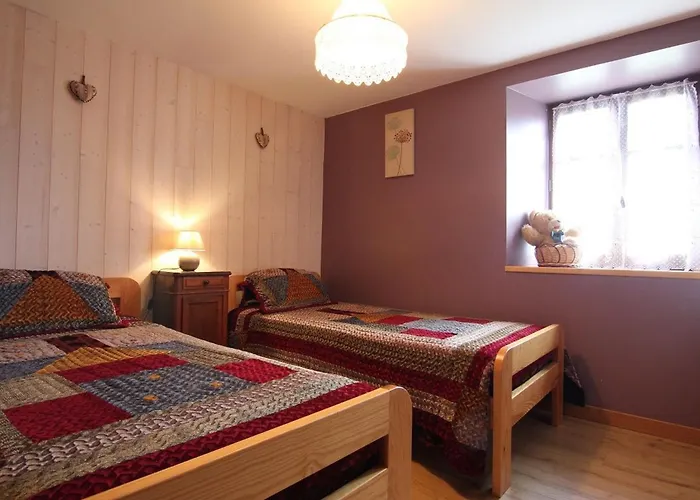 Spacieux Et Renove Avec Equipements Modernes, Terrasse Et Vaste Jardin Pres De Gevaudan Et Margeride - Fr-1-582-301 *